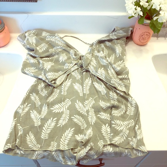 Spring romper - Picture 3 of 3